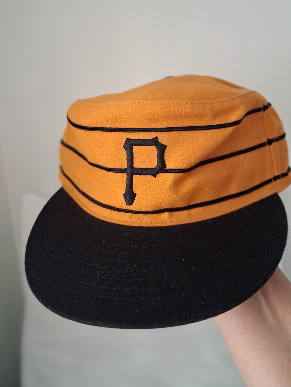 Vintage 90's Pittsburgh Pirates Logo Flat Top Fitted Cap Yellow Black Size 7 3/8
